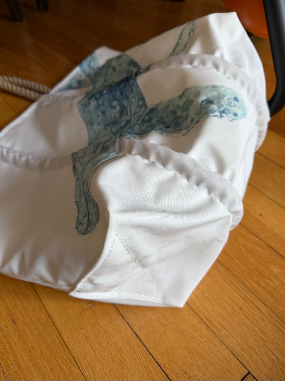 Sea Bags of Maine  - Like New - Large White Tote with Blue Whale Artwork - Picture 7 of 9